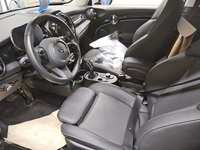 Вид на салон