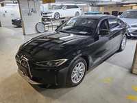 Вид спереди слева