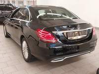 Вид сзади слева