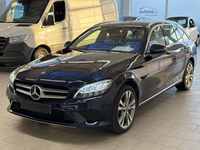 Вид спереди слева