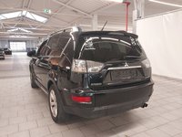 Вид сзади слева