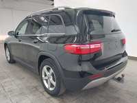 Pogled od pozadi levo