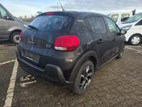 Widok z tyłu po stronie prawej