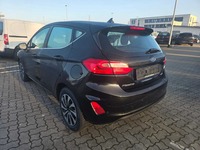 Widok z tyłu po stronie lewej