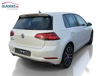 Widok z tyłu po stronie prawej