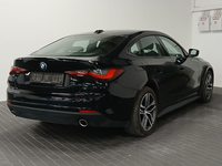 Widok z tyłu po stronie prawej