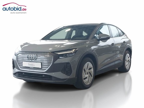 Skats no kreisās puses priekšā