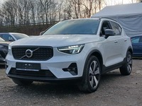 Вид спереди слева