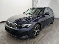 Skats no kreisās puses priekšā