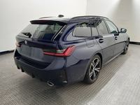 Skats no labās puses aizmugurē