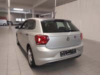 Вид сзади слева