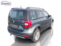 Widok z tyłu po stronie prawej