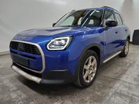 Skats no kreisās puses priekšā