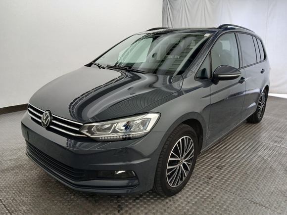 Вид спереди слева