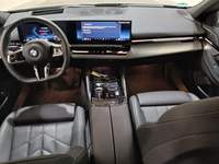 Вид на салон