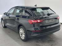 Vaade tagant vasakult