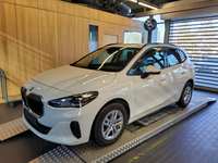 Вид спереди слева