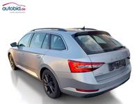 Widok z tyłu po stronie lewej