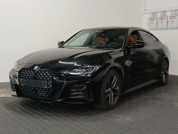 Вид спереди слева