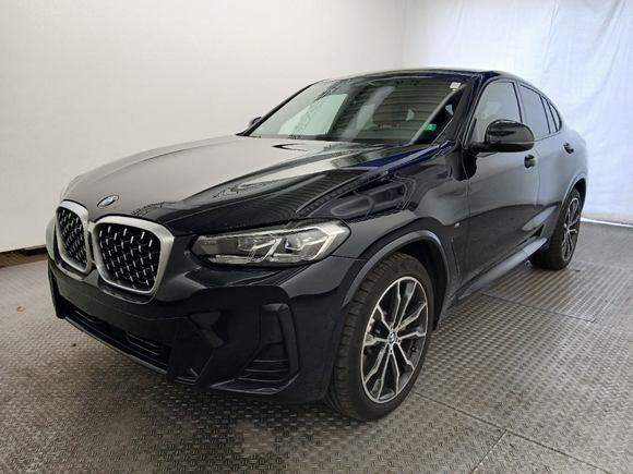 Skats no kreisās puses priekšā