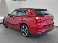 Vaade tagant vasakult