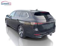 Widok z tyłu po stronie lewej