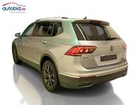 Widok z tyłu po stronie lewej