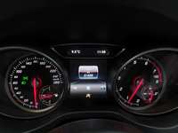 Pogled na kombinovani instrument