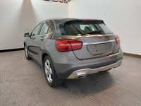 Pogled od pozadi levo