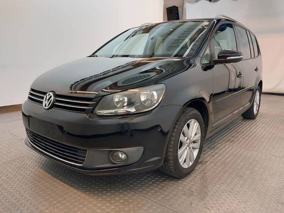 Pogled od napred levo