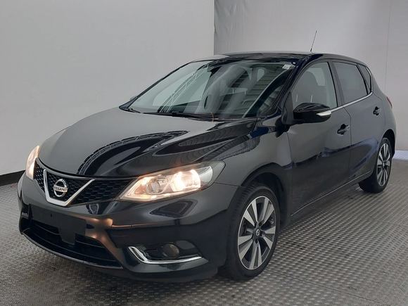 Pogled od napred levo