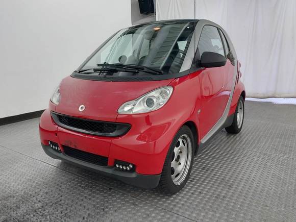 Pogled od napred levo