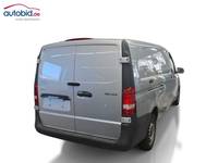 Widok z tyłu po stronie prawej