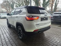 Vista trasera izquierda