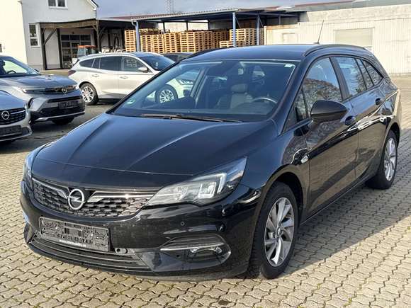 Вид спереди слева