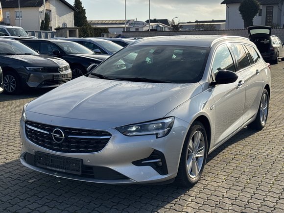 Вид спереди слева