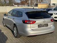 Вид сзади слева