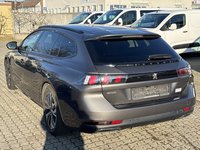 Вид сзади слева