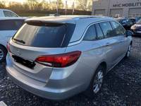 Widok z tyłu po stronie prawej