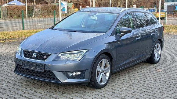 Вид спереди слева