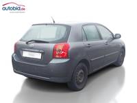 Skats no labās puses aizmugurē