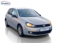 Skats no labās puses priekšā