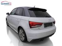 Vaade tagant vasakult