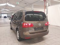 Вид сзади слева