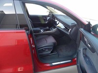 Вид на салон