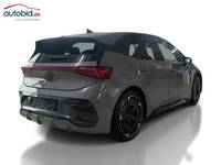 Widok z tyłu po stronie prawej