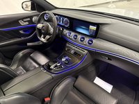 Вид на салон