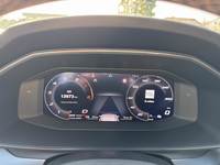 Pohled na přístrojovou desku