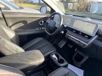 Вид на салон