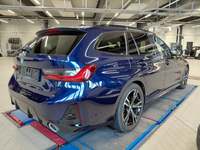 Pogled od pozadi desno